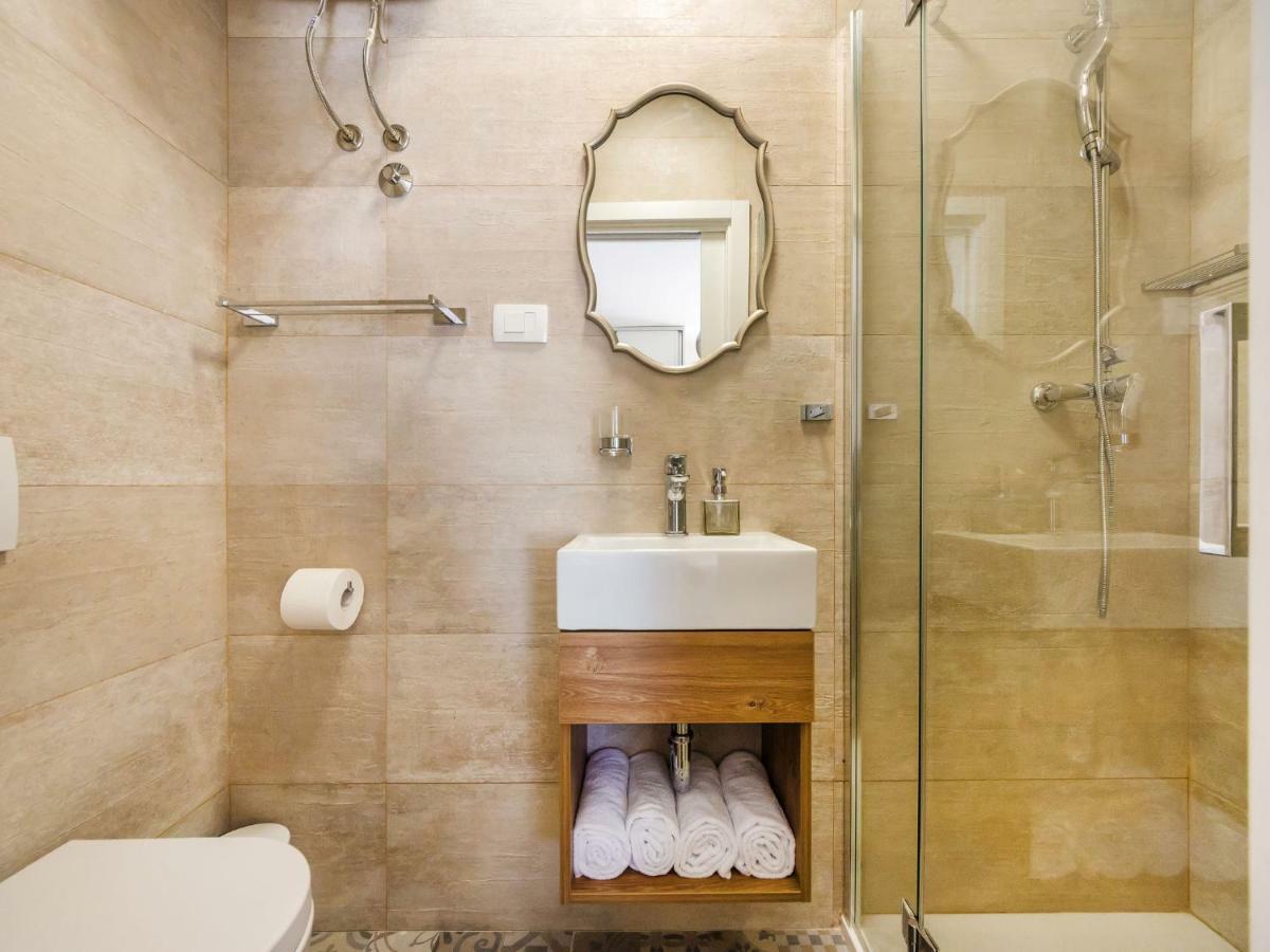Navis Luxury Villa فوديس المظهر الخارجي الصورة