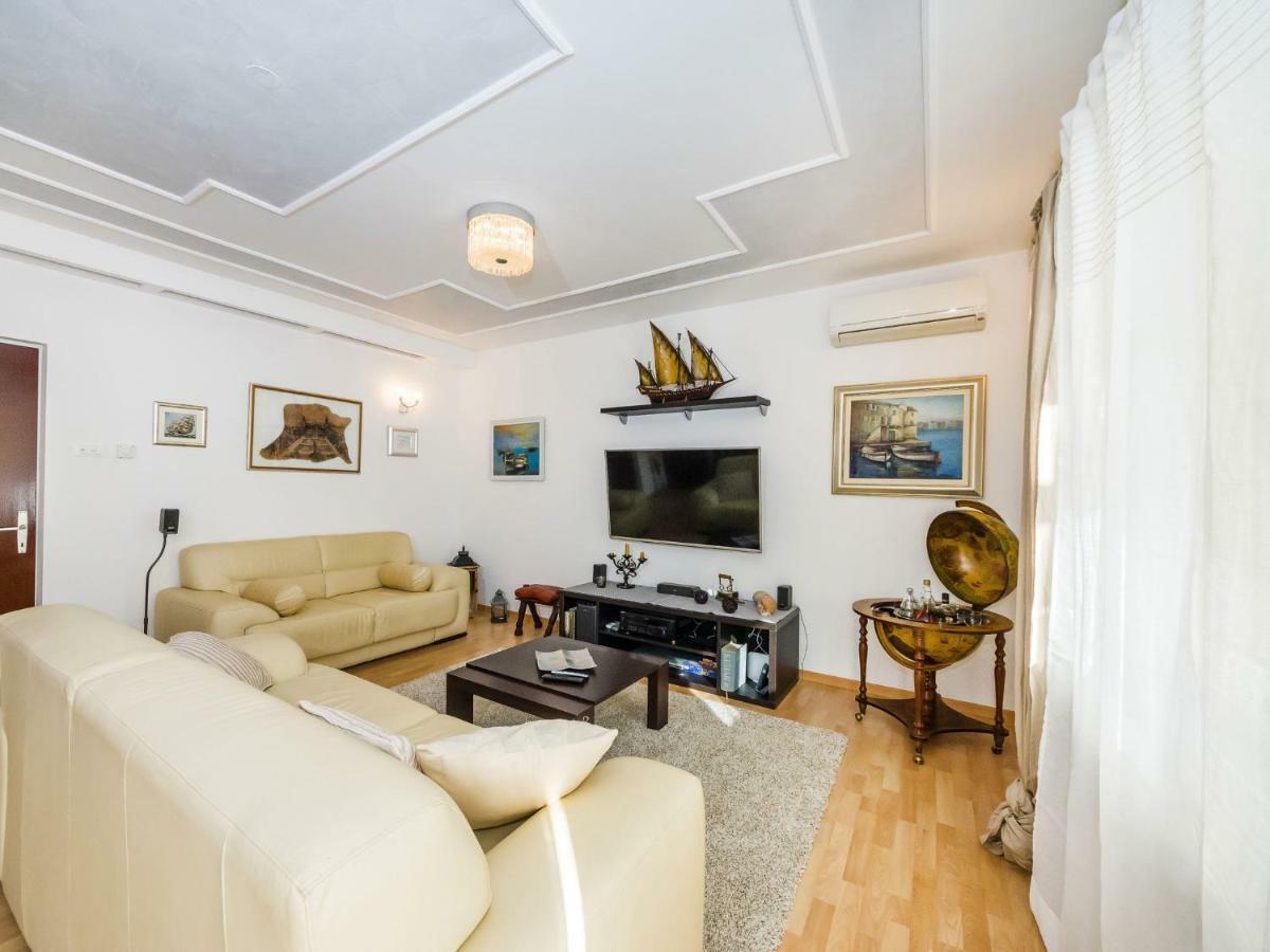 Navis Luxury Villa فوديس المظهر الخارجي الصورة
