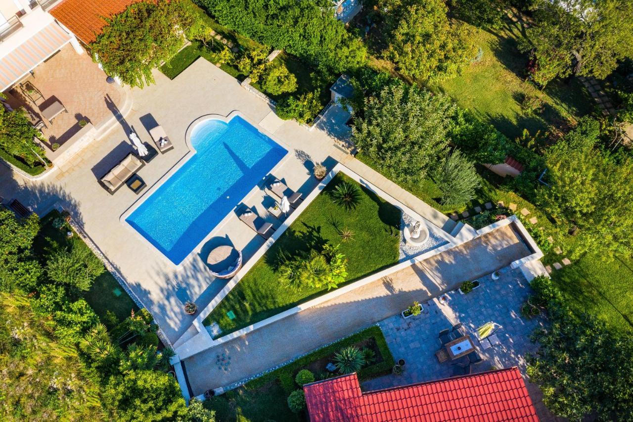 Navis Luxury Villa فوديس المظهر الخارجي الصورة