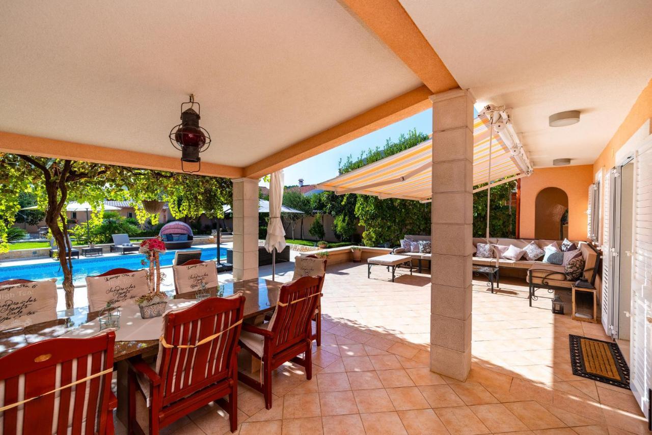 Navis Luxury Villa فوديس المظهر الخارجي الصورة