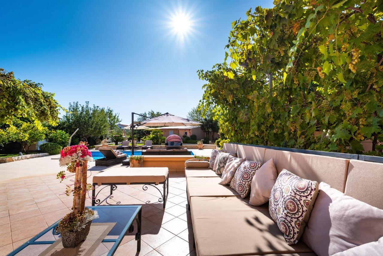 Navis Luxury Villa فوديس المظهر الخارجي الصورة