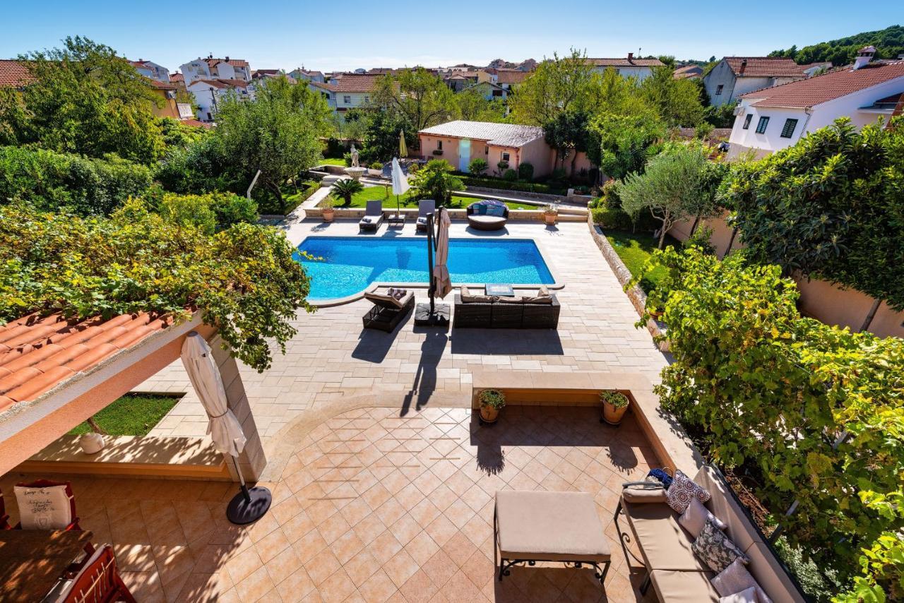 Navis Luxury Villa فوديس المظهر الخارجي الصورة